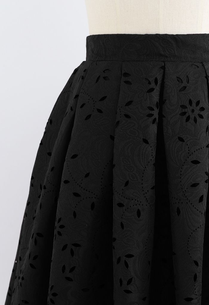 Floral Cutwork Jacquard Midi Skirt in Black