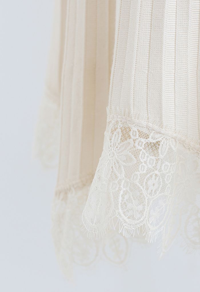 Lace Trim Pleated Knit Midi Skirt in Cream