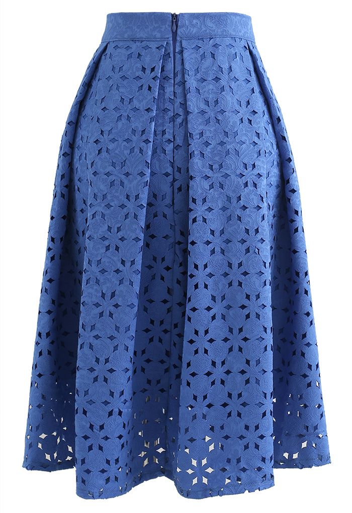 Snowflake Cutwork Jacquard Pleated Skirt in Blue