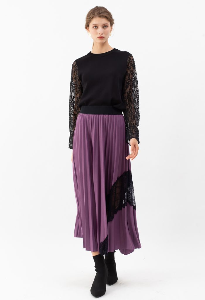 Lace Inserted Pleated Maxi Skirt in Violet