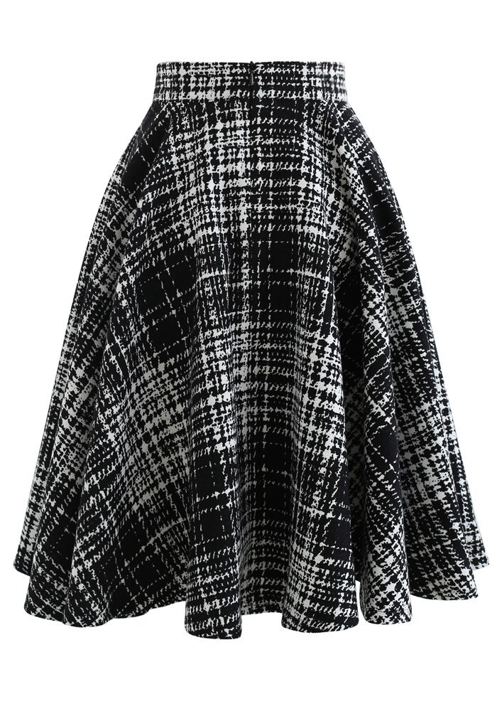A-Line Black and White Plaid Pattern Skirt