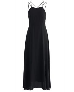 Vestido largo con espalda cruzada de Gorgeous Movement en negro